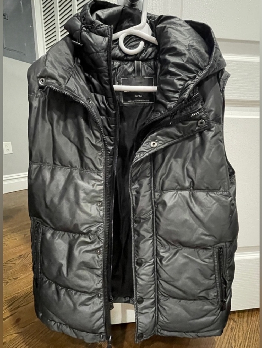 Express Black Puffer Vest with Hooded Design
